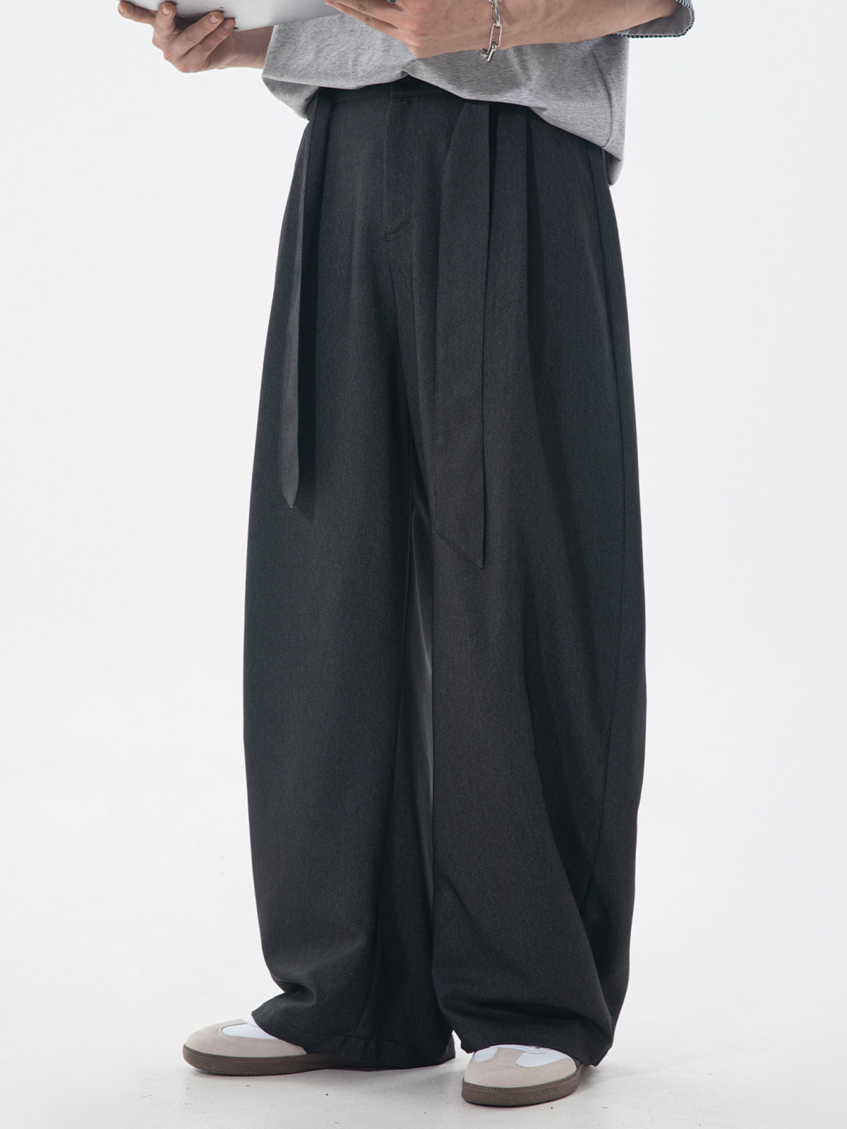 Slowtrail - Herrenhose im Faux-Denim-Look, CleanFit, geschwungener Schnitt