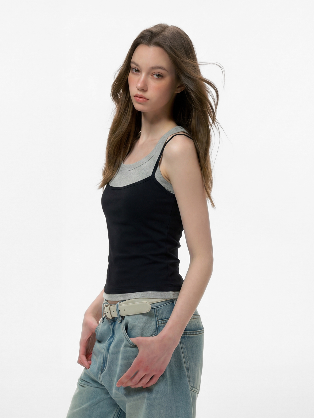 Caveveil – Geripptes Damen-Tanktop in zweilagiger Optik