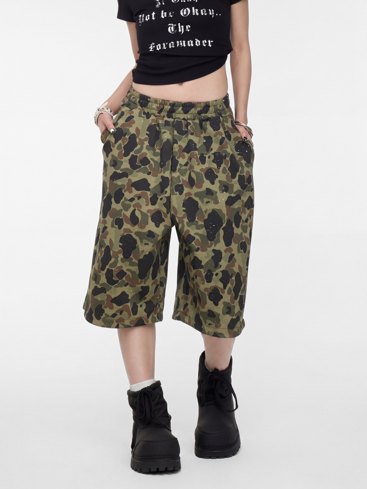 Underflow – Damen-Cargohose mit elastischem Bund, weitem Bein und verkürztem Schnitt