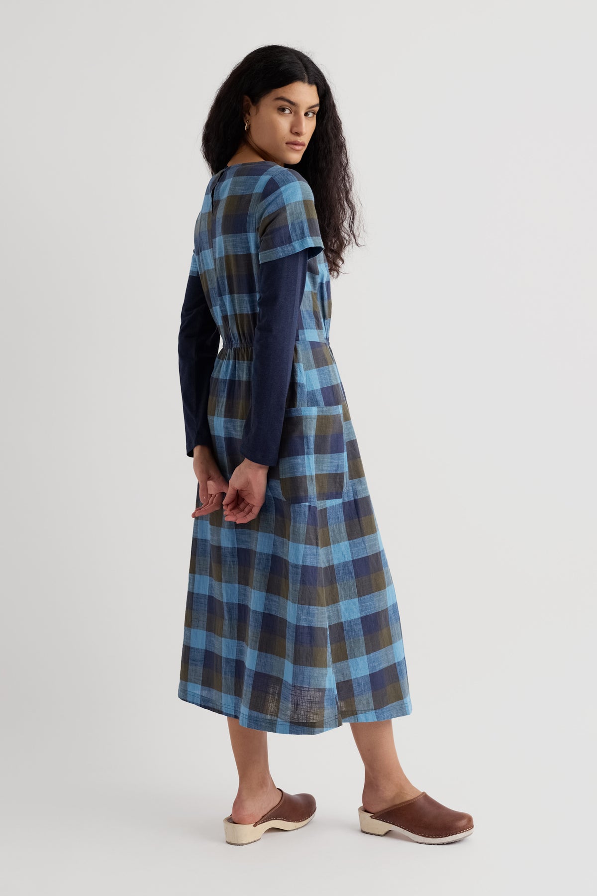 Haneth Tailliertes Midikleid