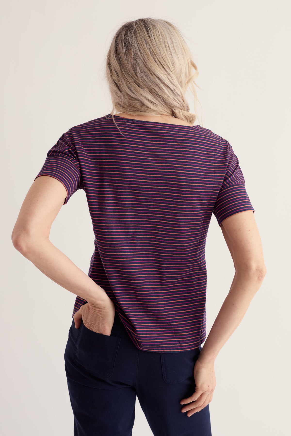 Bryher View Gestreiftes T-Shirt aus GOTS-zertifizierter Bio-Baumwolle